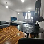 Central Sweet Apartment Self Check-In